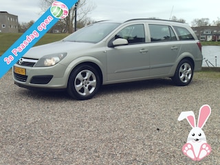 Opel Astra Wagon 1.6 Edition - Airco Tweede Paasdag open van 12:00- tot 16:00 uur open!