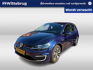 Volkswagen Golf E-DITION / 92% SOH/ CAMERA/ PARK. SENSOREN/ ADAPT. CRUISE/ APP CONNECT/ LED/ NAVI/ 16" LMV