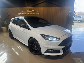 Ford Focus 2.0 EcoBoost ST-3