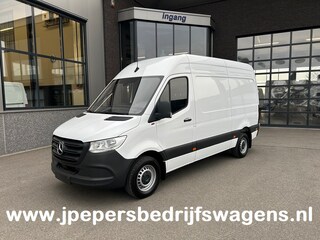 Mercedes-Benz Sprinter 317 CDI L2 H2 MBUX 10.25 / Navigatie / Camera / Parkeersensoren / Cruise control / Airco