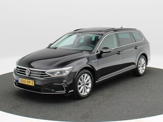 Volkswagen Passat 1.4 TSi 218 Pk PHEV GTE Business | Panoramadak | Camera | Adaptive Cruise | Stoelverwarming | Navigatie | CarPlay | 17 Inch | 73.094 Km !!