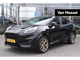 Ford Puma 1.0 EcoBoost Hybrid ST-Line X Gold Edition | Unieke Auto | 155 PK | Afneembare Trekhaak | Climate Control | Adaptieve Cruise Control | Winterpakket | Achteruirijcamera | Elektrisch Bedienbare Kofferklep | Bang & Olufsen Premium Geluidsysteem | Apple Carplay/Android Auto |