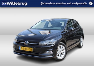 Volkswagen Polo 1.0 TSI 95pk Highline / Navigatie / LM 15 inch / Parkeersensoren V+A / Adaptive cruise / Verwarmb voorstoelen