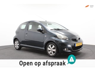 Toyota Aygo 1.0-12V Aspiration Green Navigator | Zeer Luxe | Airco | Lederen bekleding | Navi