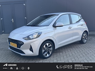 Hyundai i10 1.0 Comfort Smart 5-zits Automaat / Fabrieksgarantie t/m 06-2029 / Dealer onderhouden / Stuur- en stoelverwarming / Navigatie / Apple Carplay Android / Camera / 15" LM wielen & All Season banden /