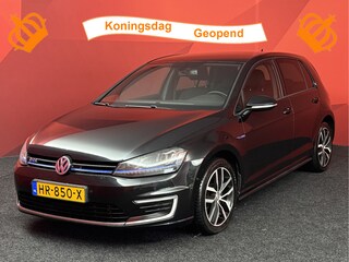 Volkswagen Golf 1.4 TSI GTE | Stoelverwarming | Navigatie | Cruise Control | Boekjes + 2 Sleutels |