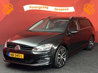Volkswagen Golf Variant 1.2 TSI Connected Series | Camera | Stoelverwarming | Half leder