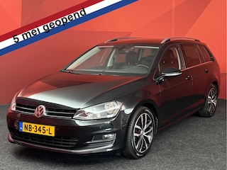 Volkswagen Golf Variant 1.2 TSI Connected Series | Camera | Stoelverwarming | Half leder