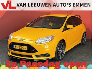 Ford Focus 2.0 EcoBoost ST-3 | Bull-X | Stoelverwarming | Recaro