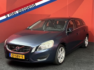 Volvo V60 2.0T Momentum | Leer | Automaat | Trekhaak | APK 01-08-2026 |
