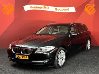 BMW 5-serie Touring 523i High Executive | Navigatie | Panorama | Automaat | Trekhaak | APK 18-03-2027 |