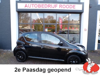 Toyota Aygo 1.0-12V 5-Drs BLACKLINE CARPLAY,AIRCO,LED,NIEUWE APK !!! ''2e PAASDAG OPEN''