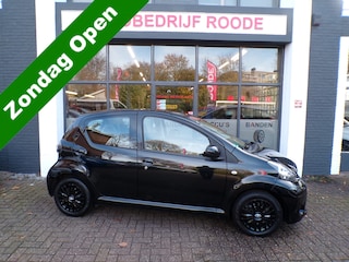 Toyota Aygo 1.0-12V 5-Drs BLACKLINE CARPLAY,AIRCO,LED,NIEUWE APK !!! ''2e PAASDAG OPEN''
