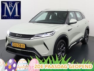 BYD Atto 2 Boost 45 kWh VAN €31.900,- VOOR € 27.877,- UW LENTEVOORDEEL: €4.023,-! | DIRECT LEVERBAAR | VOLLEDIGE BYD FABRIEKSGARANTIE T/M 11-2030 OF 150.000 KM | STOEL- & STUURVERWARMING | ADAPTIEVE CRUISE | 360° CAMERA | PANORAMADAK | DODEHOEKASSISTENT | ORIGINEEL NL AUTO