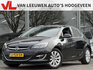 Opel Astra 1.6 Turbo Cosmo | Trekhaak | Leder | Stoelverwarming