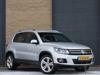 Volkswagen Tiguan 2.0 TSI Sport&Style 4Motion | Carplay | Cam | 2.200kg trekgewicht | Xenon |