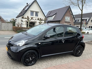 Toyota Aygo 1.0-12V APK 4-2027 NL-AUTO-NAP.