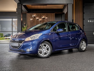 Peugeot 208 1.2 VTi Allure Navi
