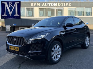 Jaguar E-Pace 2.0 P200 AWD R-Dynamic VAN: 31.900,- VOOR 29.877,- UW LENTEVOORDEEL: 2.023,- | RIJKLAARPRIJS INCL 12 MND BOVAG GARANTIE| PANO| ELEK. ACHTERKLEP| ELEK. STOEL| LEER| TREKHAAK LED