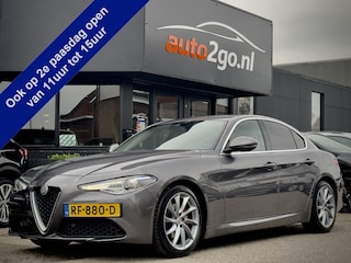 Alfa Romeo Giulia 2.2 AUT8 SUPER 180PK LEDER NAVI AIRCO LED LMV PDC