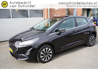 Ford Fiesta 1.0 ECOBOOST HYBRID TITANIUM ORIGINEEL NEDERLANDS NIEUW MODEL FULL LED ANDROID/APPLECARPLAY NAVI PARKEERSENSOREN ECC AIRCO CRUISECONTROL RIJSTROOKSENSOR 4X PERF ALL SEASON BANDEN ENZ...
