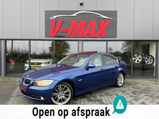 BMW 325i AUT Sedan Schuifdak Leder Stoelvw PDC Clima PDC