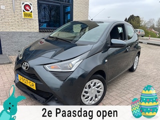 Toyota Aygo 1.0 VVT-i x-play- camera-carplay- NL auto