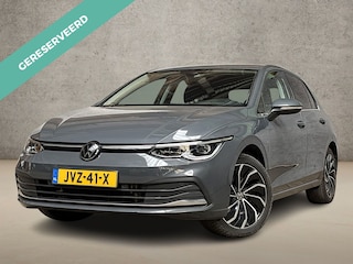 Volkswagen Golf 1.4 eHybrid Sport 204Pk Automaat (APPLE CARPLAY, GROOT NAVI, CAMERA, MEMORY SEATS, ALCANTARA, KEYLESS, GETINT GLAS, SFEERVERLICHTING, NIEUWSTAAT)