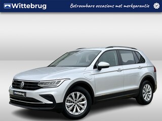 Volkswagen Tiguan 1.4 TSI eHybrid 245PK Life / Digitale Cockpit / Elektrische Achterklep / Achteruitrijcamera / LED / Wireless App-Connect