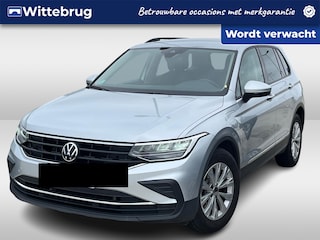 Volkswagen Tiguan 1.4 TSI eHybrid 245PK Life / Digitale Cockpit / Elektrische Achterklep / Achteruitrijcamera / LED / Wireless App-Connect