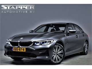 BMW 330e 292pk Automaat High Executive Virtual/Carplay/Camera/Sportstoelen/Led/Leer/Pdc/Cruise/Lmv18"