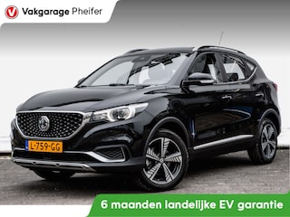 MG ZS EV Luxury 45 kWh Panoramdak/ Leer/ 17" Lmv/ Stoelverwarming/ Adapt. cruise/ Camera/ Carplay