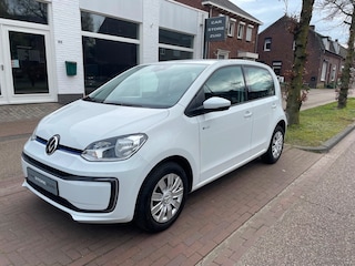 Volkswagen Up Camera, stoelverwarming en groot accupakket 32,3kWh.