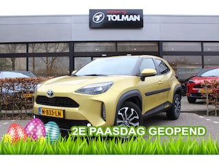 Toyota Yaris Cross 1.5 Hybrid First Edition 2e Paasdag open van 10:00 - 15:00 | Rijklaar | Stoel/Stuur-verwarming | Navi | Camera | Dealer onderh. | Keyless | Stootlijsten