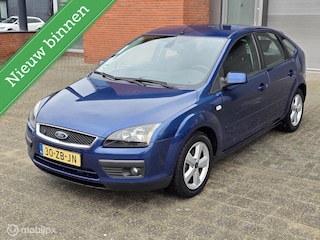 Ford Focus 1.8-16V Futura Flexifuel