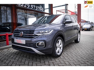 Volkswagen T-Cross 1.5 TSI Style Automaat 150pk | Virtual cockpit | Led | Trekhaak | Adapt. Cruise | Stoelverwarming | Keyless |