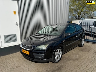 Ford Focus 1.6-16V First Edition