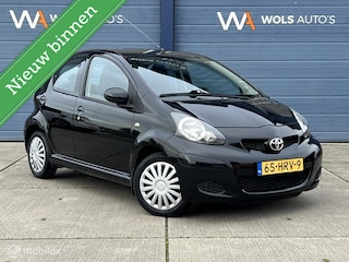 Toyota Aygo 1.0-12V Comfort / 1e EIGENAAR / CARPLAY / CAMERA / AIRCO!