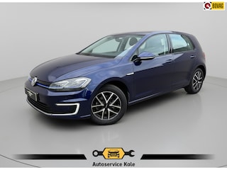 Volkswagen Golf * Navigatie * Camera * Led * Allseason banden *