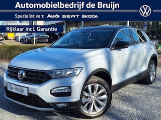 Volkswagen T-Roc 1.5 TSI 150pk Style (Trekhaak,Camera,Navi)