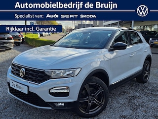 Volkswagen T-Roc 1.5 TSI 150pk Style (Trekhaak,Camera,Navi)