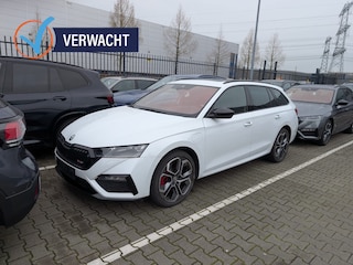 Skoda Octavia Combi RS First Edition iV | Memory Seat | Pano | Winterpakket