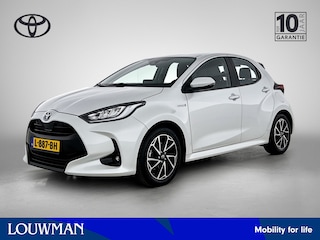 Toyota Yaris 1.5 Hybrid Dynamic | Navigatie | Trekhaak |