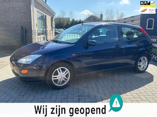 Ford Focus 1.6-16V Trend |automaat |airco | lange apk | koopje !