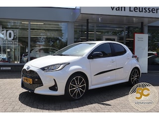 Toyota Yaris 1.5 HYBRID GR-SPORT NL-AUTO 1E EIG. DODEHOEK DETECTIE KEYLESS LED STOELVERW. DAB LED