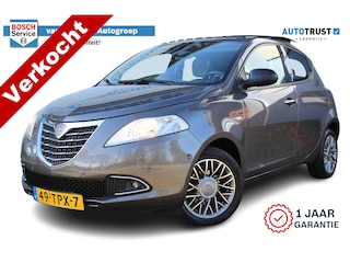 Lancia Ypsilon 0.9 TwinAir Platinum | Incl. 12 maanden Garantie | Panorama dak | Parkeersensoren V+A | Cruise controle | Climate controle | Lederen bekleding | Automatisch inparkeren | Origineel NL Auto | NAP |
