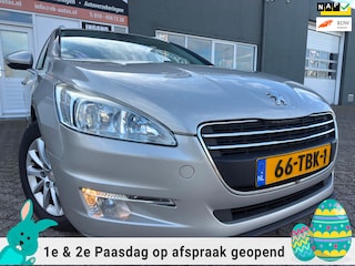 Peugeot 508 SW 1.6 Vti Blue Lease in automaat met trekhaak en parkeersensoren en navigatie en bluetooth telefoon en airco