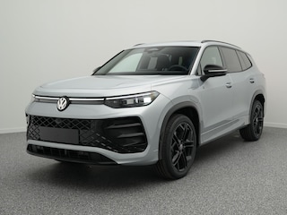 Volkswagen Tayron R-Line Edition 1.5 eHybrid 272 PK | Trekhaak | Panoramadak | Stuur & Stoelverwarming |