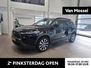 Toyota Corolla Cross Hybrid 140 Style | ADAPTIEVE CRUISE CONTROL | PARKEERSENSOREN VOOR EN ACHTER | ACHTERUITRIJCAMERA | STOEL- EN STUURVERWARMING | ELEKTRISCH BEDIENBARE ACHTERKLEP |