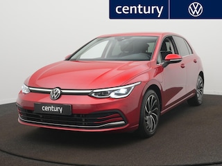 Volkswagen Golf Style Automaat - Navigatie - Camera - Trekhaak - LED - Camera - Sfeerverlichting - Ergo-Active bestuurdersstoel